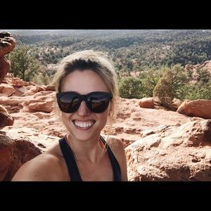 Meet your Posher, Lindsey